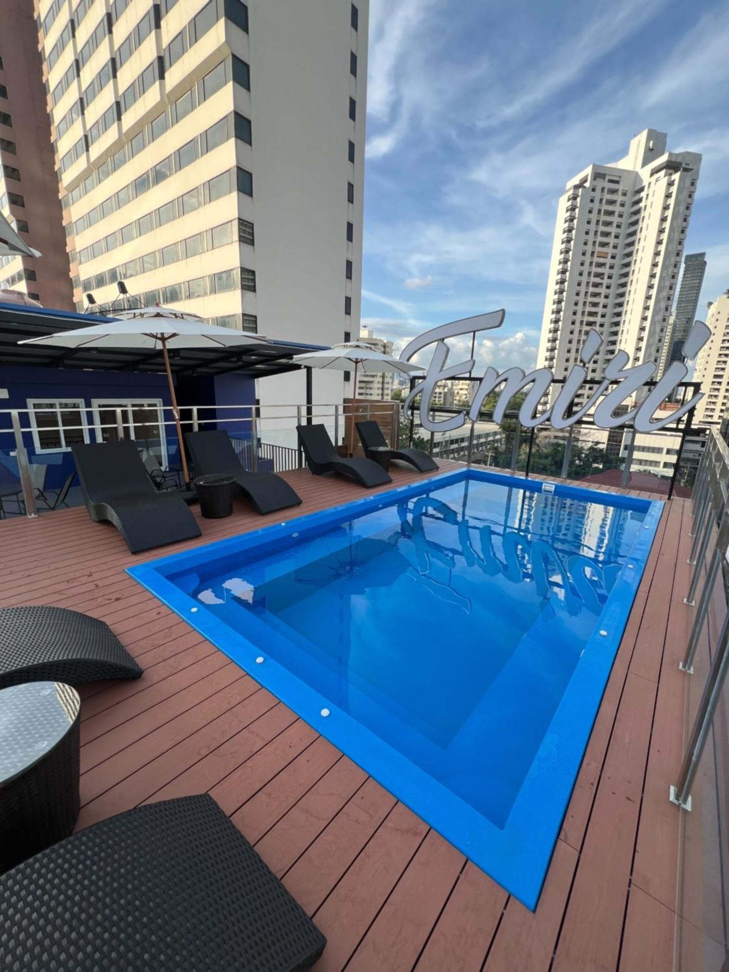 Emiri Hotel - Nana Bangkok Exterior photo